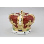 A BOXED LIMITED EDITION ROYAL CROWN DERBY PAPERWEIGHT, 'Golden Jubilee Heraldric Crown' No.219/950