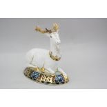 A BOXED LIMITED EDITION ROYAL CROWN DERBY PAPERWEIGHT, 'The White Hart Heraldric Stag', No.795/2000,