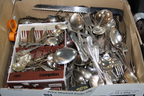 A QUANTITY OF LOOSE AND BOXED CUTLERY, etc