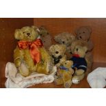 A BOXED LIMITED EDITION STEIFF TEDDY BEAR, 'Musical Bear - Teddy Bears Picnic', 181/2000, Golden