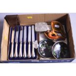 A MIXED LOT, to include boxed set of six knives, Meerschaum pipe, sovereign and coin holder in