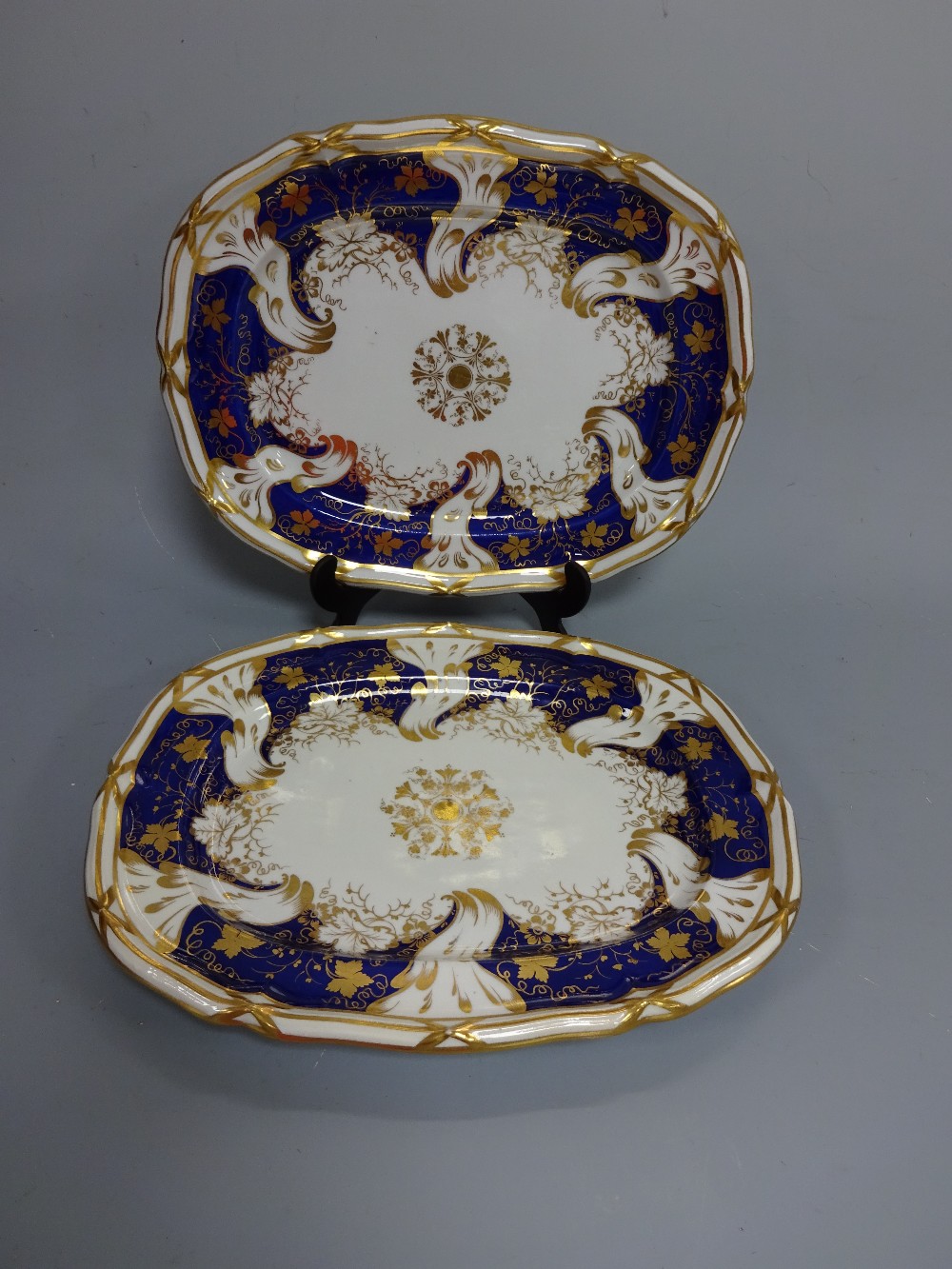 TWO MASONS JAPAN PALETTE MEAT PLATES, largest approximately 43cm x 53cm, two Davenport cobalt and - Image 2 of 8