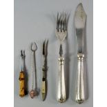 A set of twelve silver handled fish knives and forks, Sheffield c.1923, William Yates Ltd.