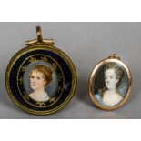 ENGLISH SCHOOL (19th century)
Miniature mourning pendant worked with the portrait of a young