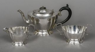 A George VI silver three piece tea set, hallmarked Birmingham 1941,