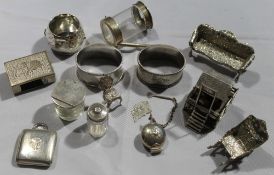 A quantity of small silver and white metal items