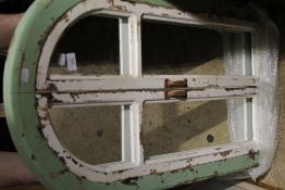 A green shutter mirror