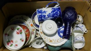 A quantity of miscellaneous china