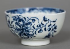 An 18th century Lowestoft porcelain tea bowl Of small proportions,