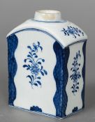 An 18th century Lowestoft porcelain tea canister Decorated with the Robert Browne pattern,