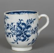 An 18th century Lowestoft porcelain coffee can Decorated with floral sprays. 6.5 cm high.