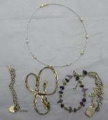 A quantity of silver jewellery