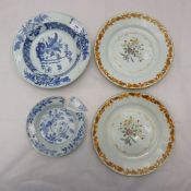 A pair of Chinese export porcelain plates,