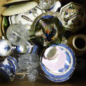 A quantity of china and glass
