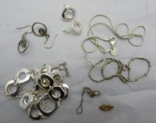 A bag of silver jewellery