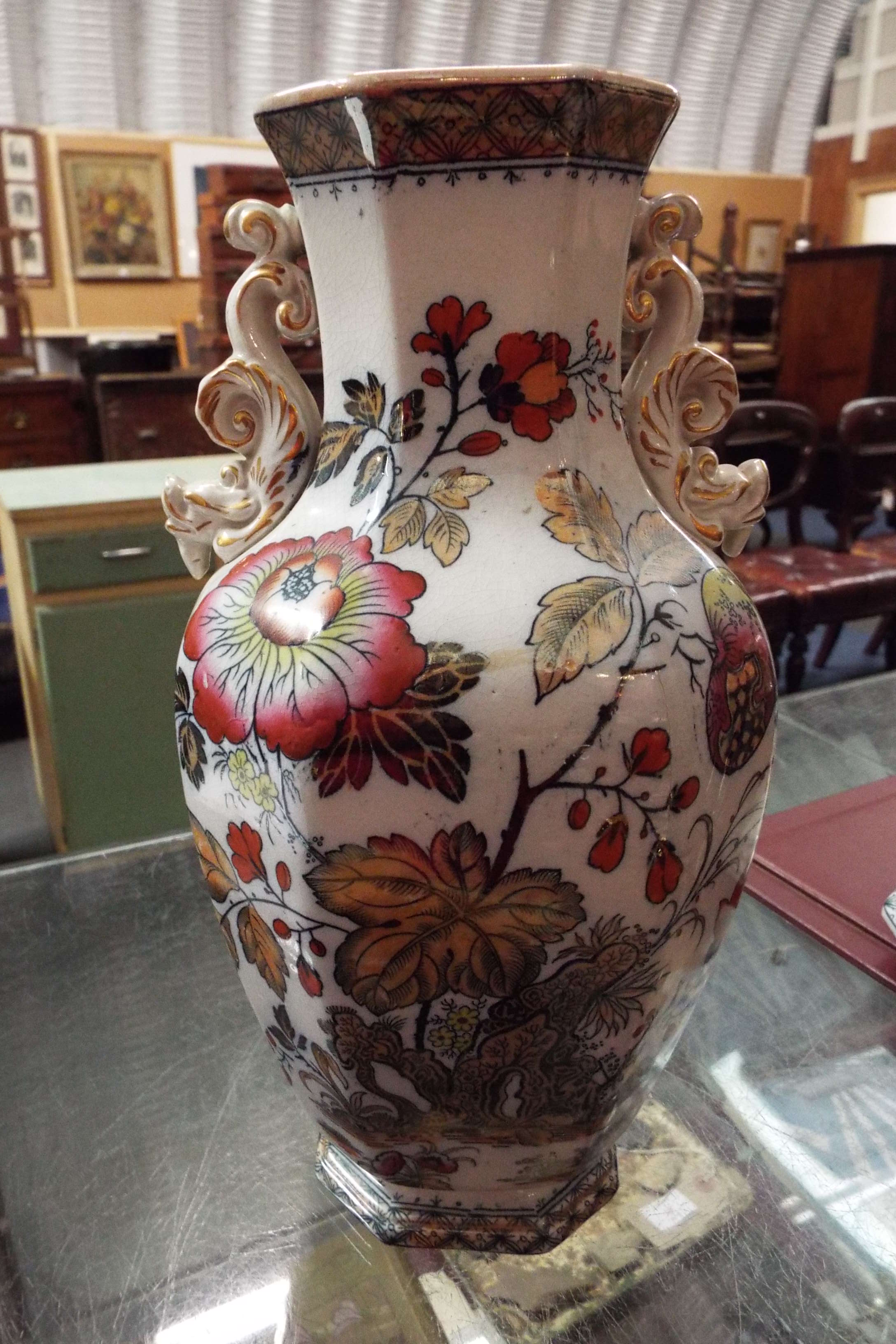 A pair of 19thC Chinese style lidded vases Damage to top right and hairline crack - Image 5 of 11