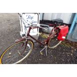 A Gents Raleigh Courier bicycle
