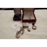 A mixed selection of silver items to include necklace, thimble,