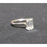 18ct white gold emerald cut diamond sing