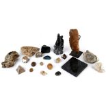Property of a deceased estate - a quantity of mineral specimens & fossils, etc. (a lot) (see