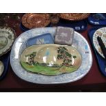 A Royal Doulton Dish, of shaped design D5506, together with Wedgwood Jasperware trinket box, trinket