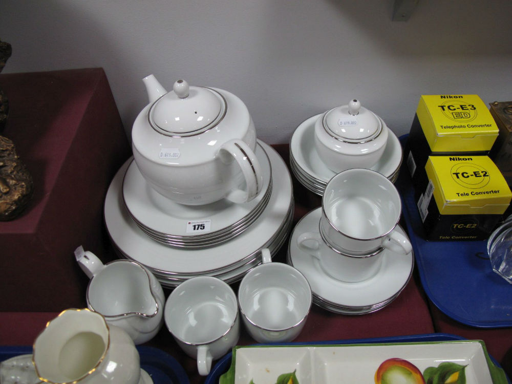 Royal Worcester "Classic Platinum" Dinner Ware, of twenty-three pieces, including teapot.