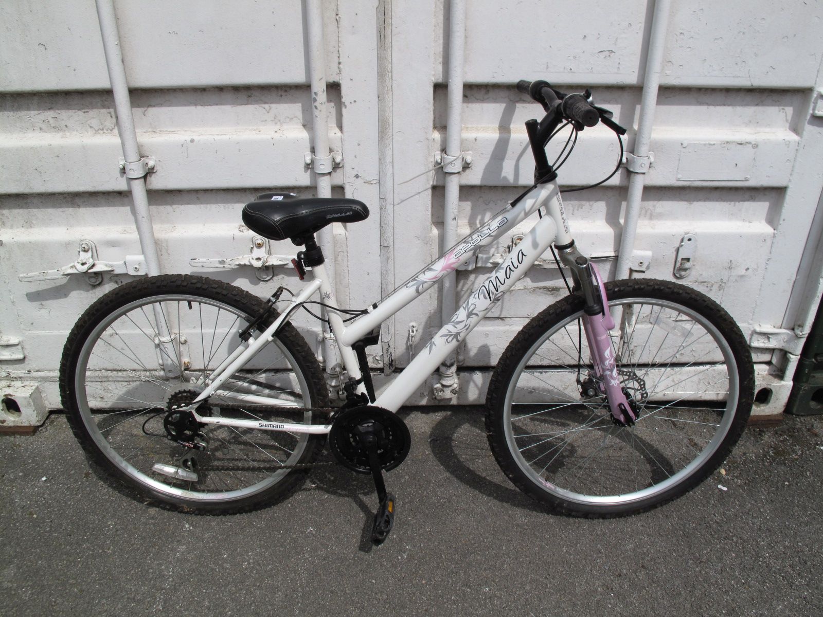 An Apollo Maia Ladies Mountain Bike.