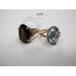 Two 9ct Gold Single Stone Dress Rings, claw set. (2)