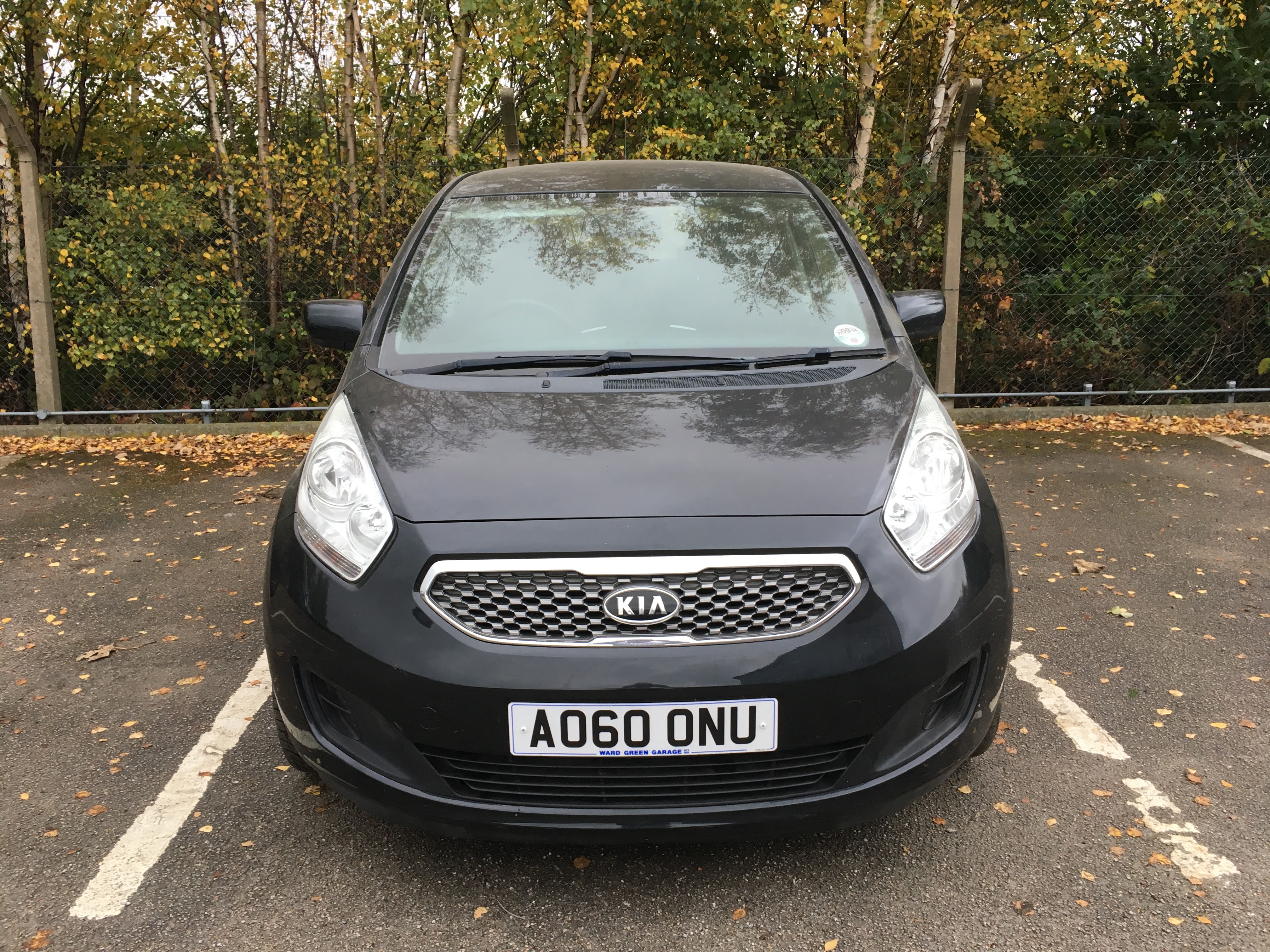 2010 Kia Venga (AO60 ONU), 1.6 Petrol Automatic 5-Door Hatchback in Black, 37,000 Miles, Service His - Image 3 of 5