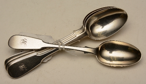 A set of six fiddle pattern silver teaspoons, TM & L Glasgow,