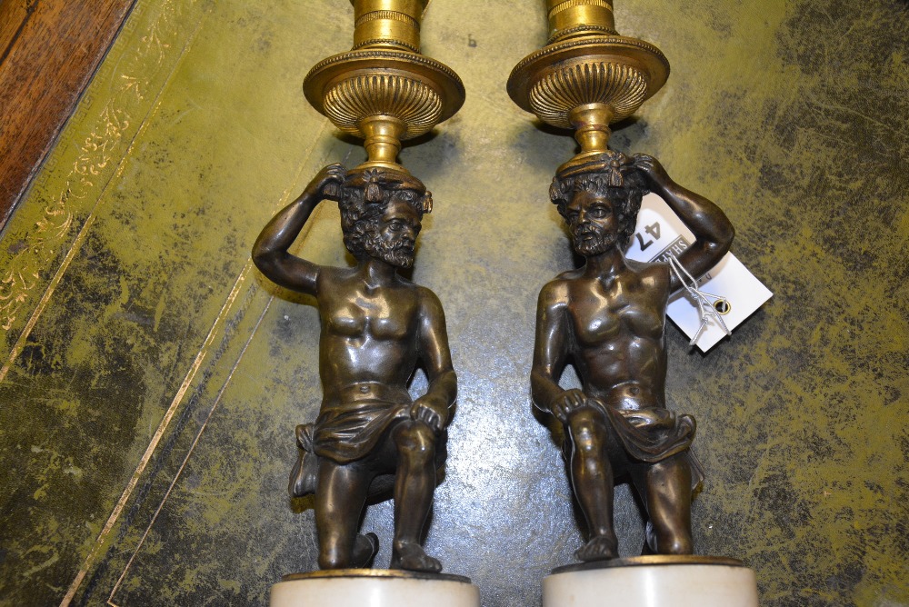 A pair of George III bronze and marble candlesticks, circa late 18th century, - Image 6 of 7