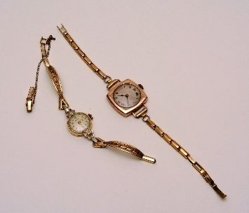 A Welson 14ct gold and diamond lady's cocktail watch,