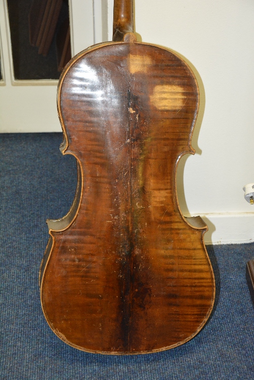 An antique cello, damage to the scroll (a/f), - Image 3 of 4