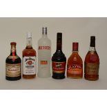 A Jim Beam Kentucky Straight Bourbon Whiskey, 1 litre, 40% vol, also with Glayva liqueur, 50cl,