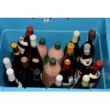 18 bottles of mixed vintage wine, to include 1992 Vin de Bourgogne Saunt-Veran,