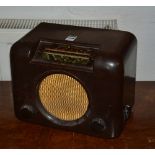 A vintage bush Bakelite radio, type DAC.90.