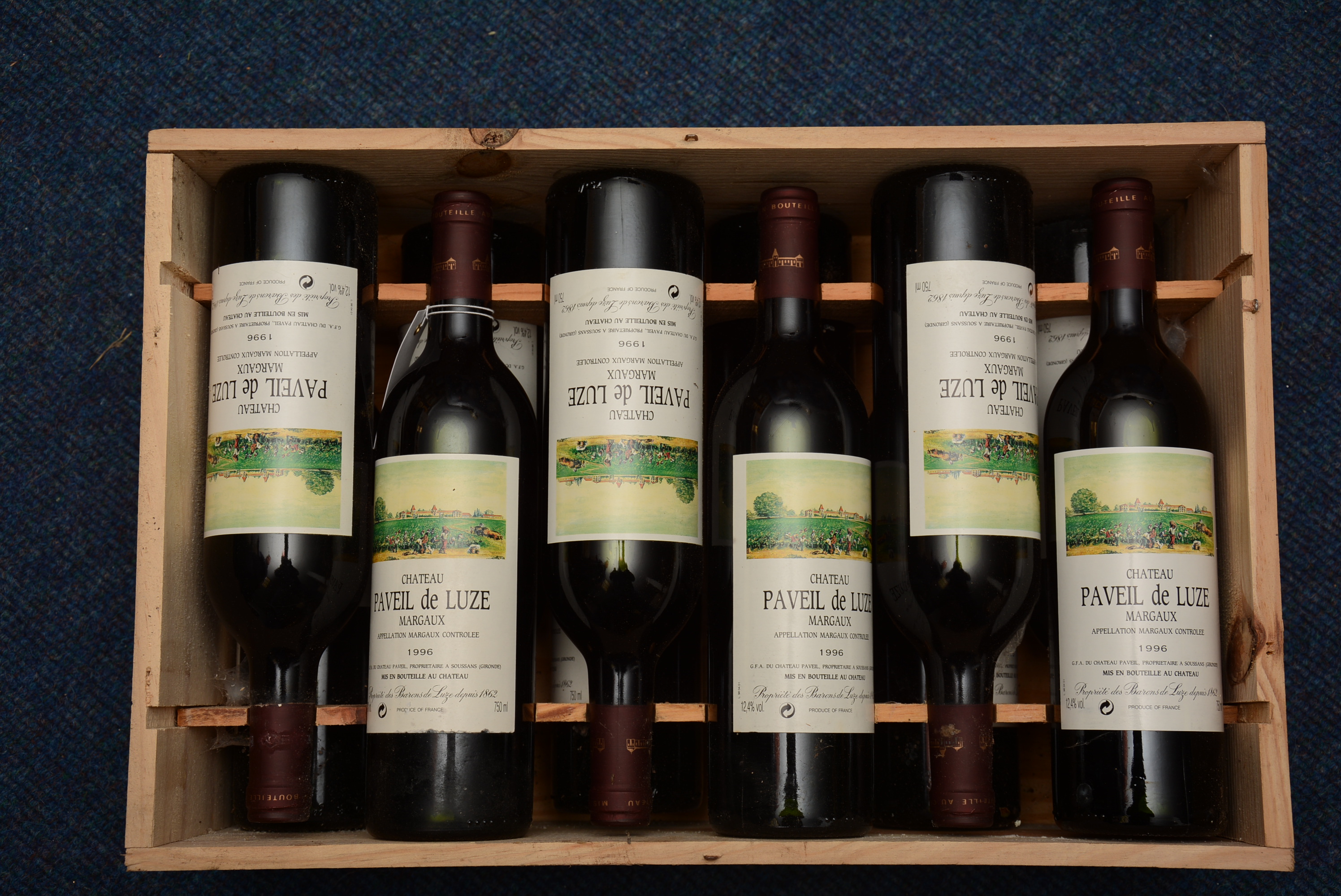 Twelve bottles of Chateau Paveil De Luze Margaux 1996, 750ml, 12.