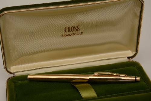 An 18ct gold Cross fountain pen, stamped 750 to lid,