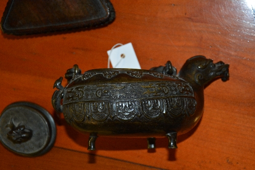 A Chinese bronze animal form wine vessel in the archaic style Qing dynasty, - Image 4 of 6