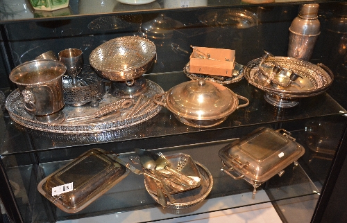 A quantity of plated wares, to include entree dishes, cocktail shaker,