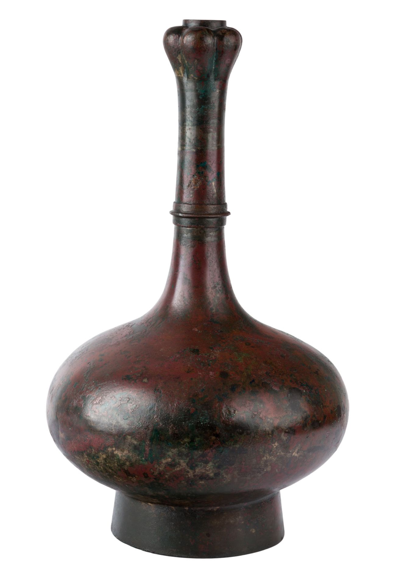 A CHINESE GARLIC-MOUTHED BRONZE VASE - Image 2 of 9