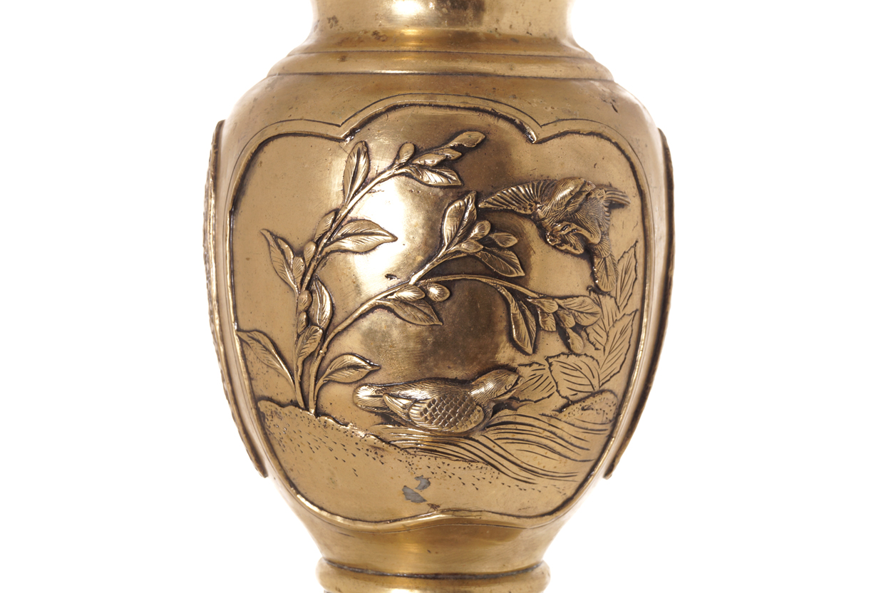 Nineteenth-century Chinese brass vase of baluster form, with raised ornithological decoration  36 - Image 2 of 6