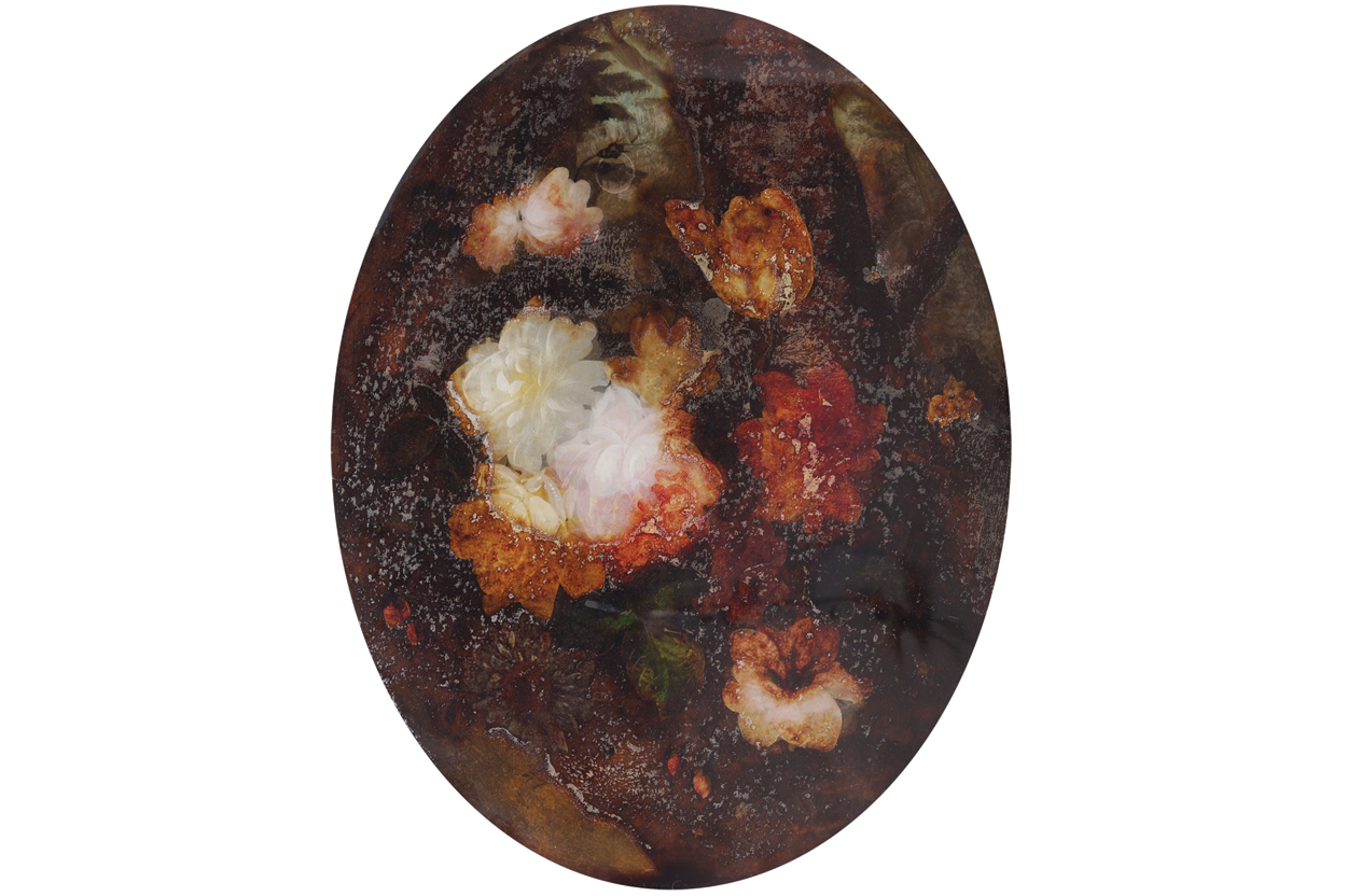 English School, nineteenth-century Still-Life of Flowers Oval painting behind glass Enclosed in a - Image 2 of 4