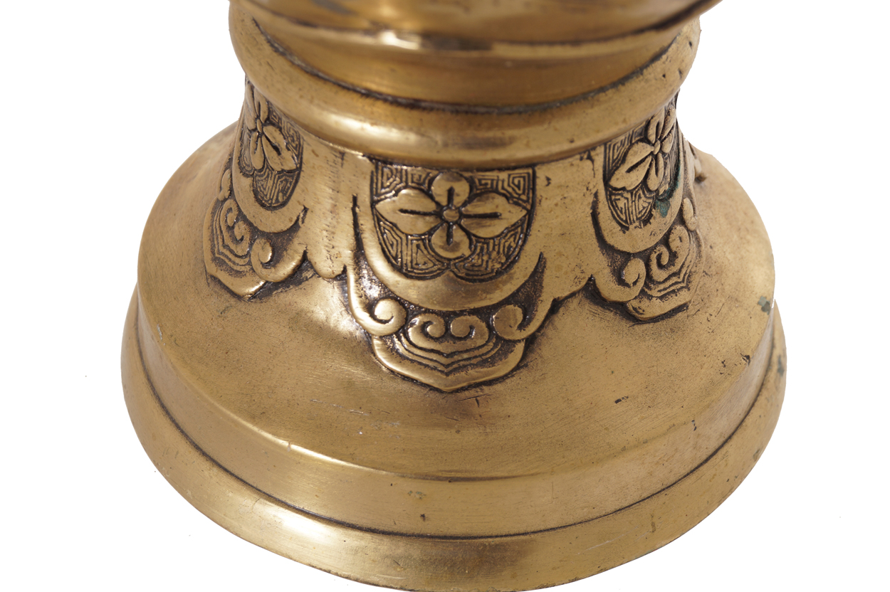 Nineteenth-century Chinese brass vase of baluster form, with raised ornithological decoration  36 - Image 3 of 6