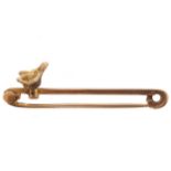 9 ct. gold tie pin