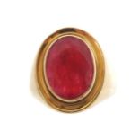18 ct. yellow gold oval ruby dress ring