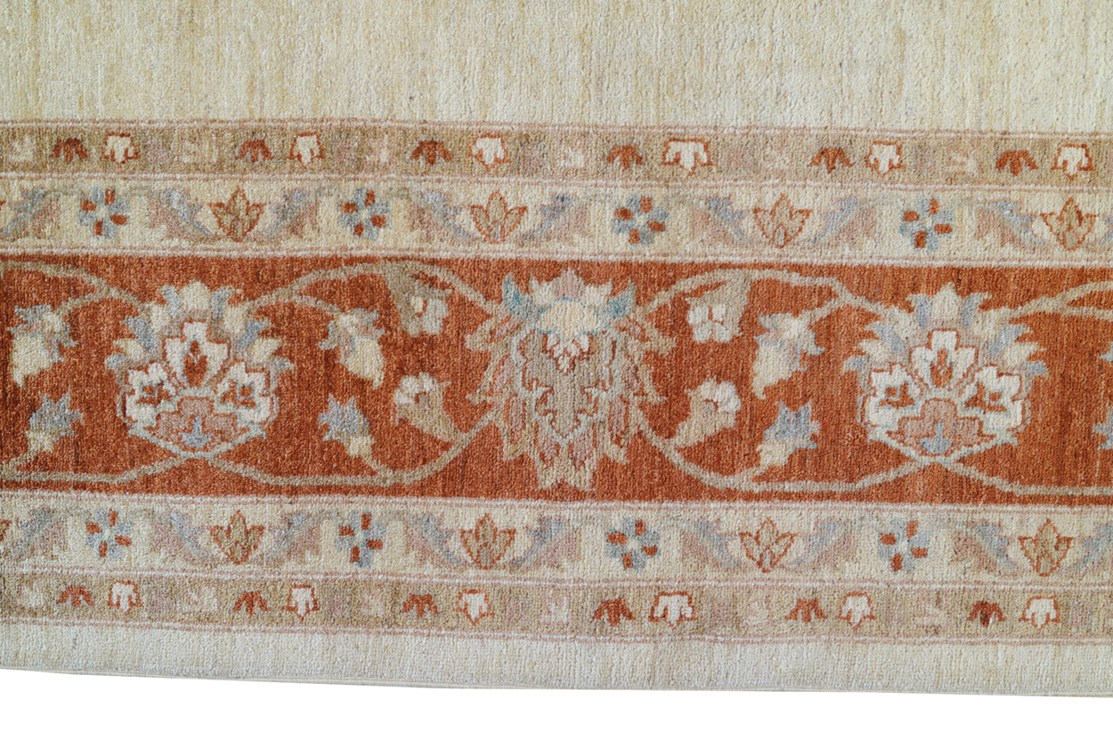 ZIEGLER CARPET on plain ivory ground with red floral border 348 x 270 cm. Worldwide shipping - Image 2 of 6