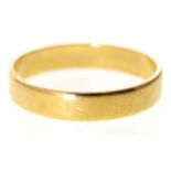 18 CT. GOLD WEDDING BAND