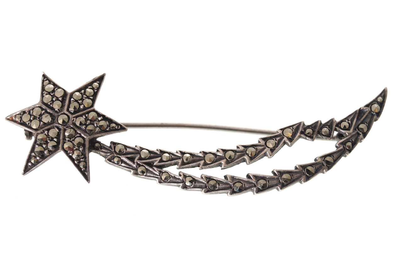 VINTAGE ART DECO STERLING SILVER AND MARCASITE SHOOTING STAR DESIGN BROOCH, CIRCA 1930