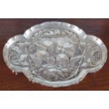 NINETEENTH-CENTURY STERLING SILVER CHERUB EMBOSSED DISH 12 cm. wide